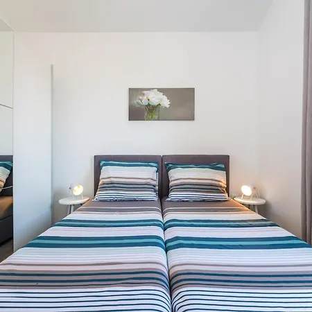 House Of Dalmatia Apartment Pakostane Exterior photo