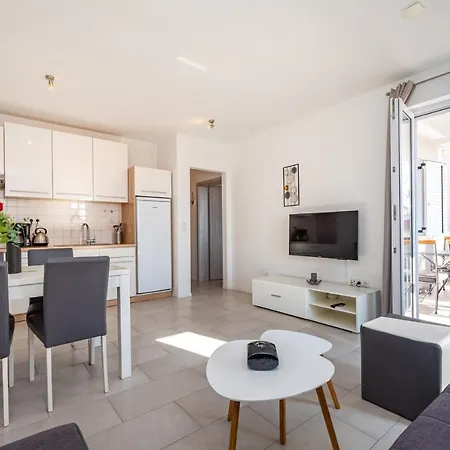 House Of Dalmatia Apartment Pakostane Exterior photo