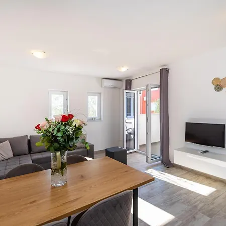 House Of Dalmatia Apartment Pakostane Exterior photo