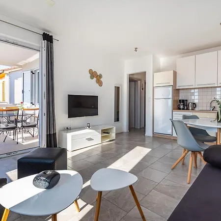 House Of Dalmatia Apartment Pakostane Exterior photo